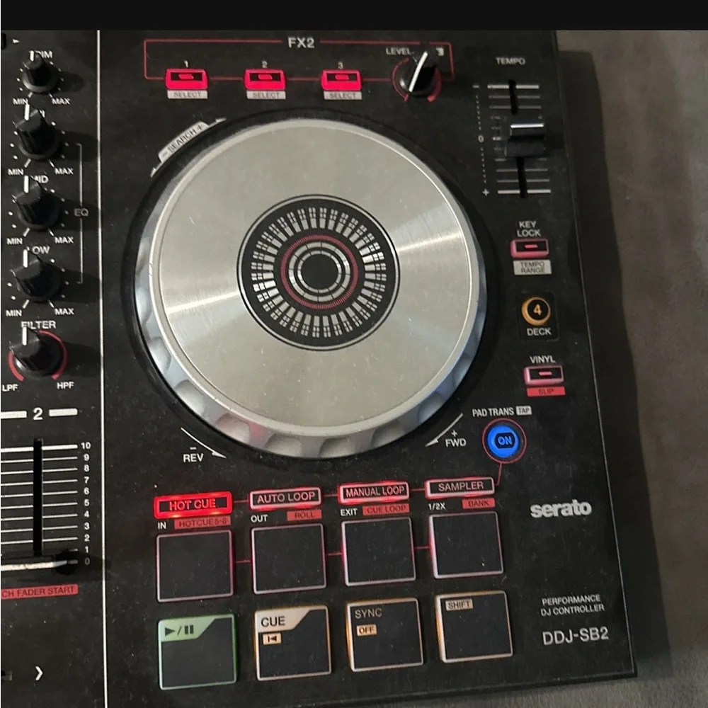 Pioneer DJ DDJ-SB2 Controller